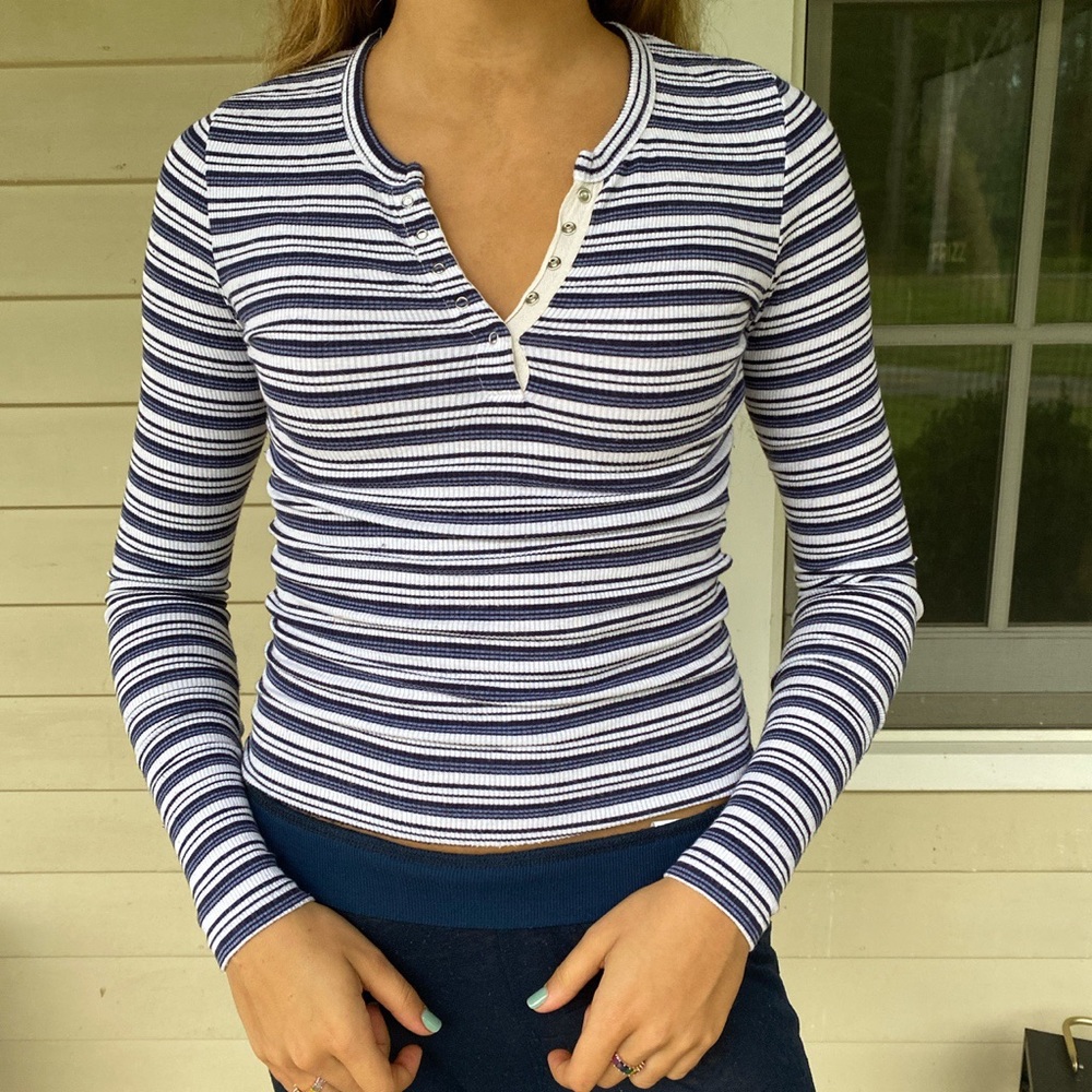 Brandy Melville Blue+White Striped Half-Button